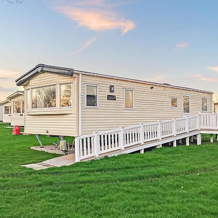 Tollerton Holiday Park Huby Exterior photo